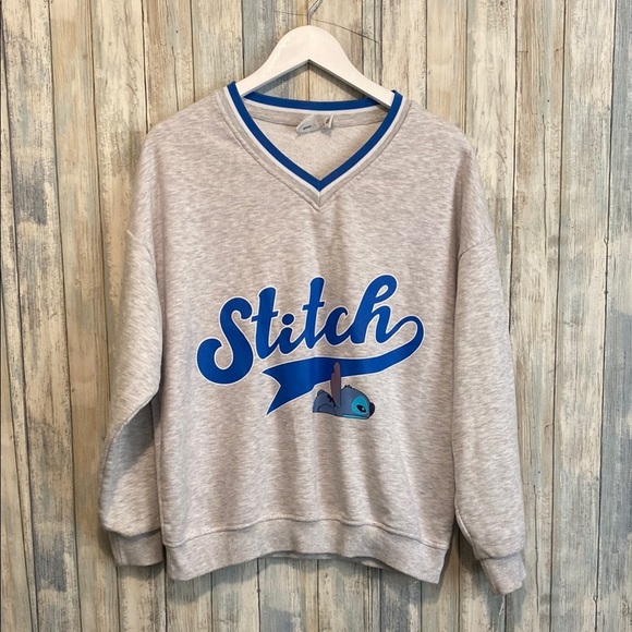 Disney Stitch Gray V neck pullover sweatshirt | Size 2/4 Small - Picture 2 of 9